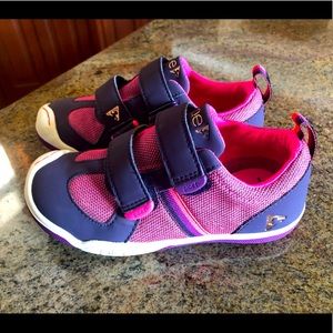 Plae shoes for girls size 11